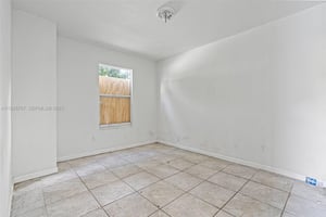 29037641