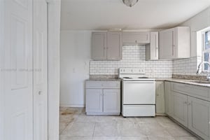 29037574