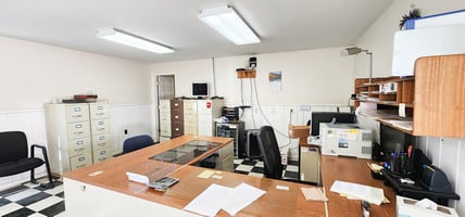 29000677