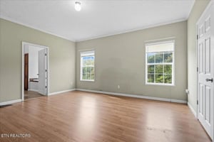 29460762