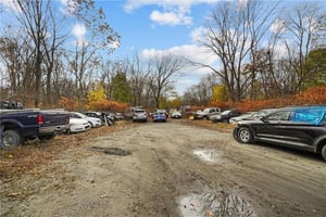 29005609