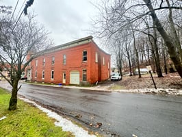 29008952