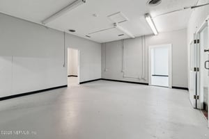 29025590