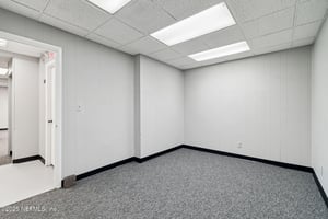 29025562