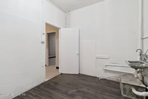 29025538
