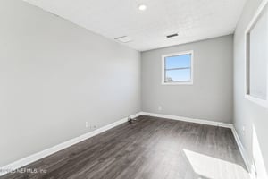 29025690