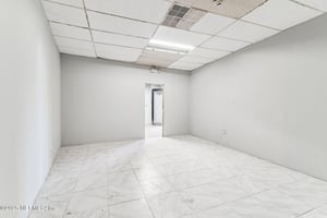 29025660