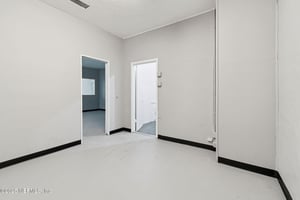 29025565