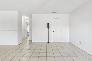 33641953