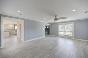 29044850