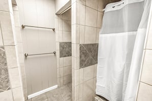 29045933