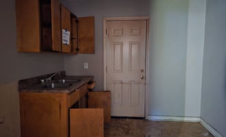 30106085
