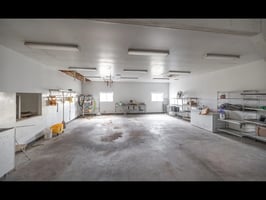 31376372