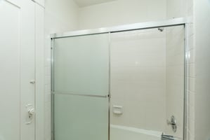 29204046