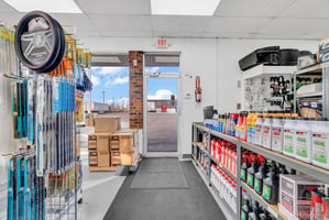 33661544