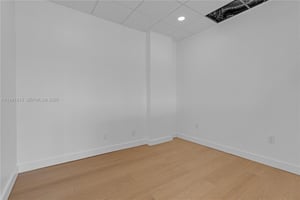 29170936