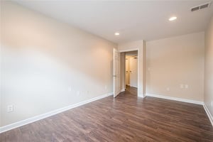 32630104