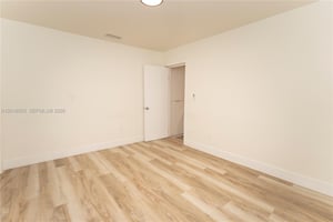32653381