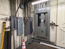 31851085