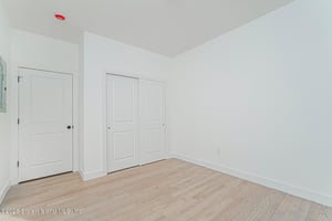 29284700