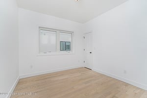 29284722