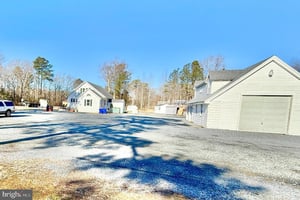 31675976