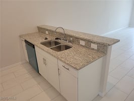 29299884