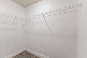 29304820