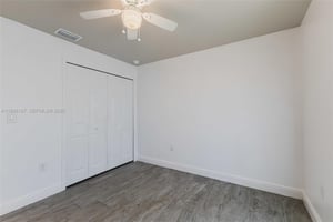 29304813