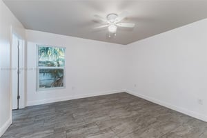 29304822