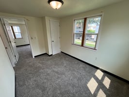 29306748