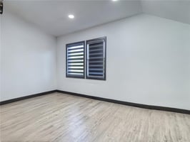 29358924