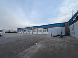 29390529