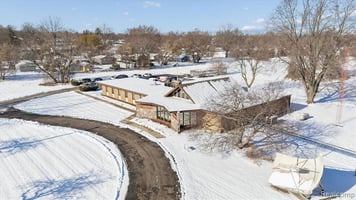 29400325