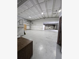 29705472