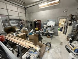 29428183