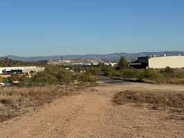 29480093