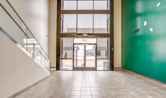 29499812