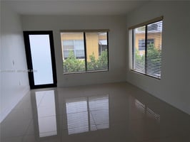 29504333