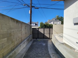 29538218