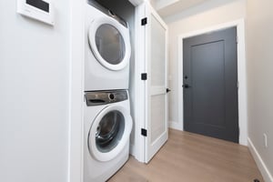 29527351