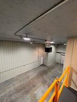 29527673