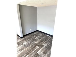 29528446