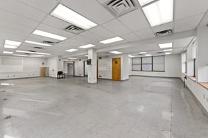 29530669
