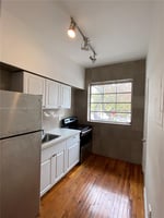 33251904
