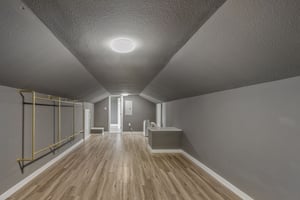 29547702