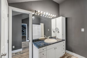 29547672