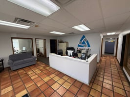 29548540