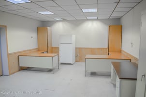32588832