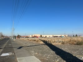 29557617